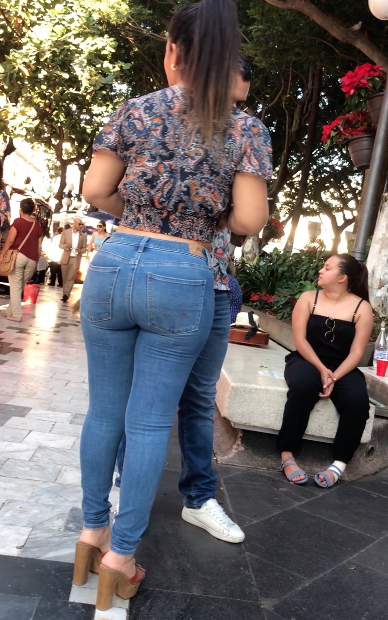 Good profile view! - Tight Jeans - Forum