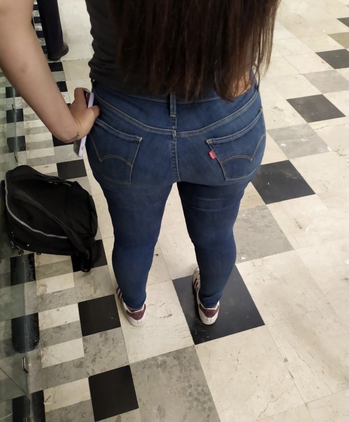 Hot Chick In Jeans