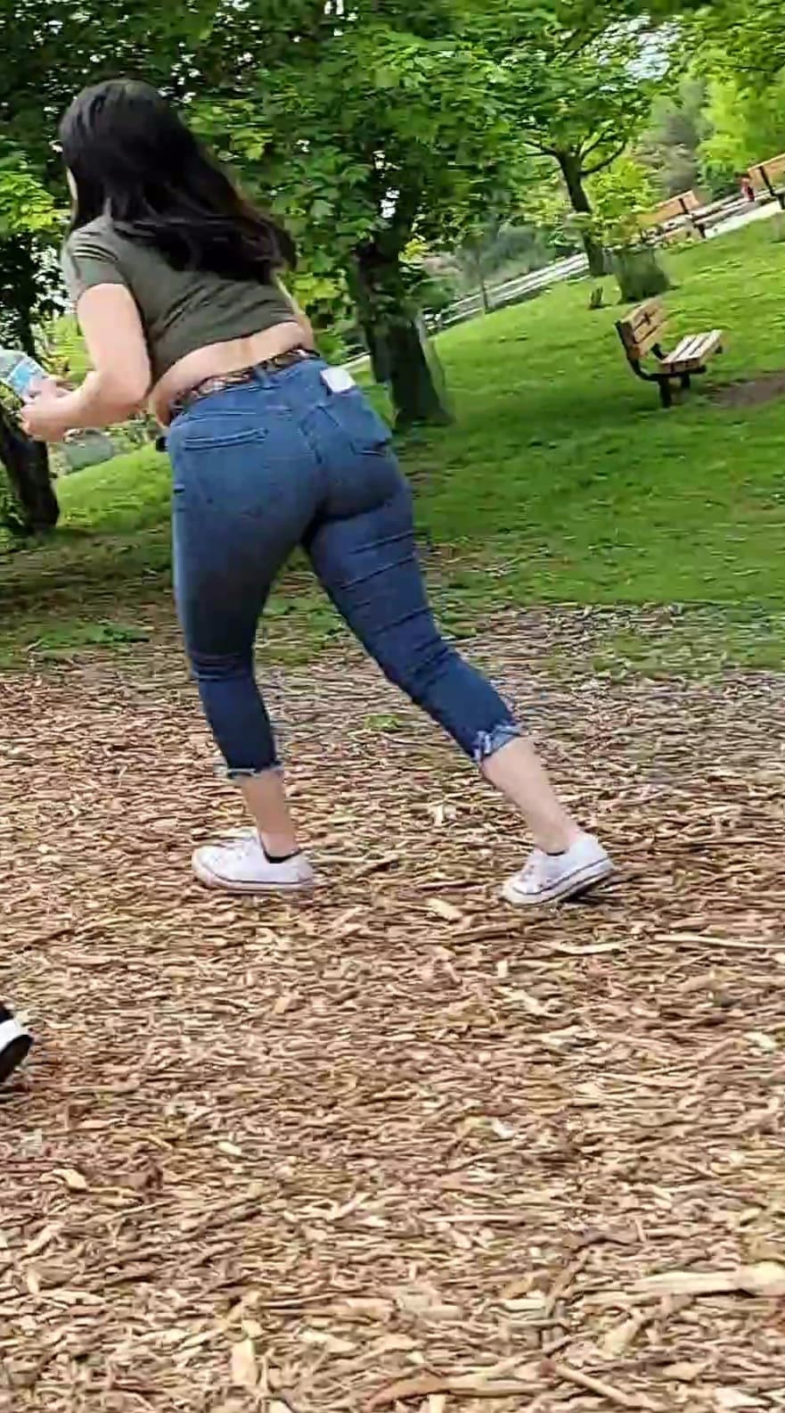 Thicky thick latina - Tight Jeans - Forum