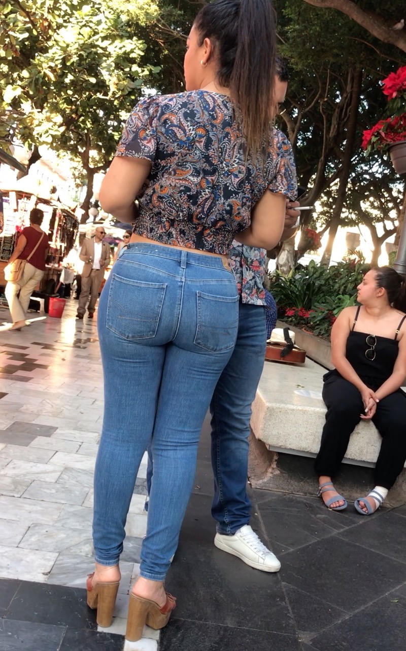 Good profile view! - Tight Jeans - Forum