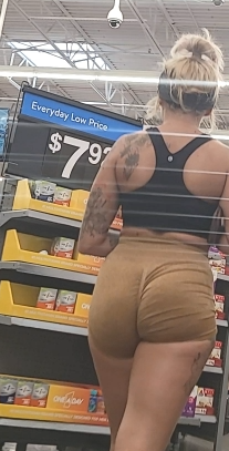 BLONDE PAWG WITH PUMPED UP BUBBLE (51)