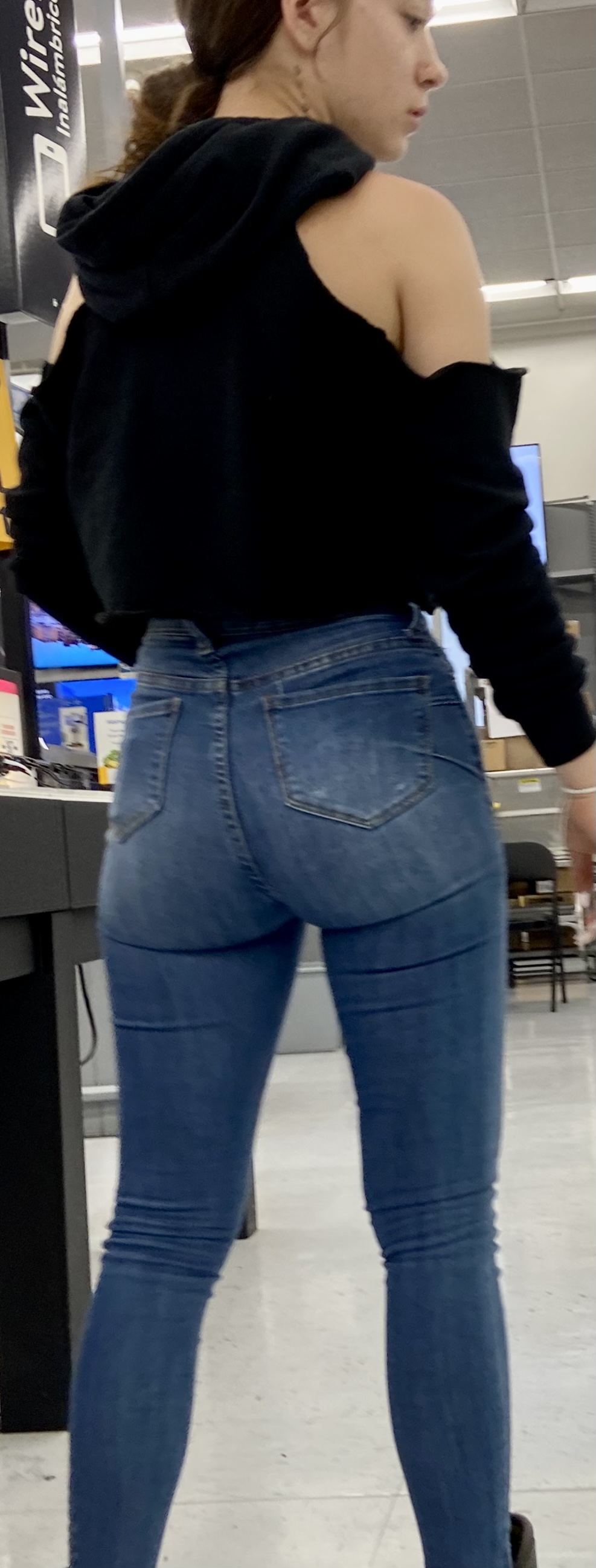Tightest ass ever - Tight Jeans - Forum