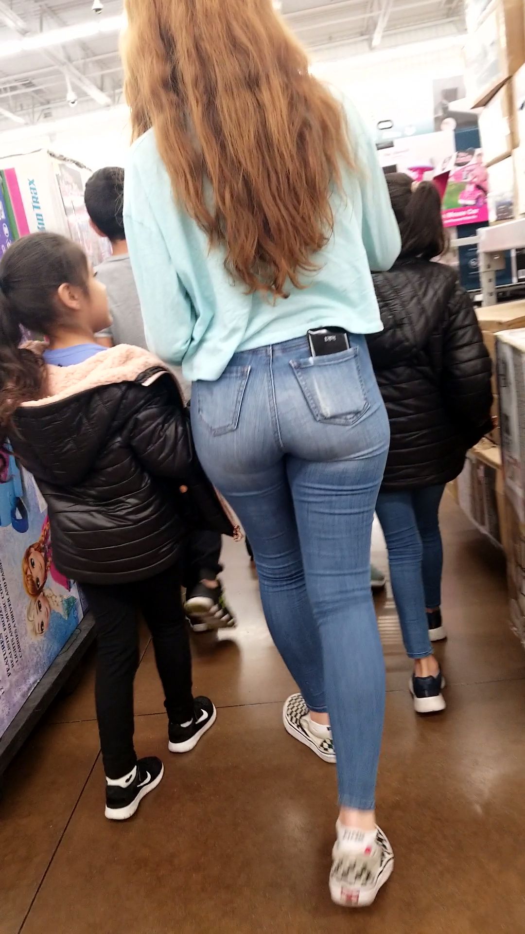 Latina Teen In Super Tight Jeans Tight Jeans Forum
