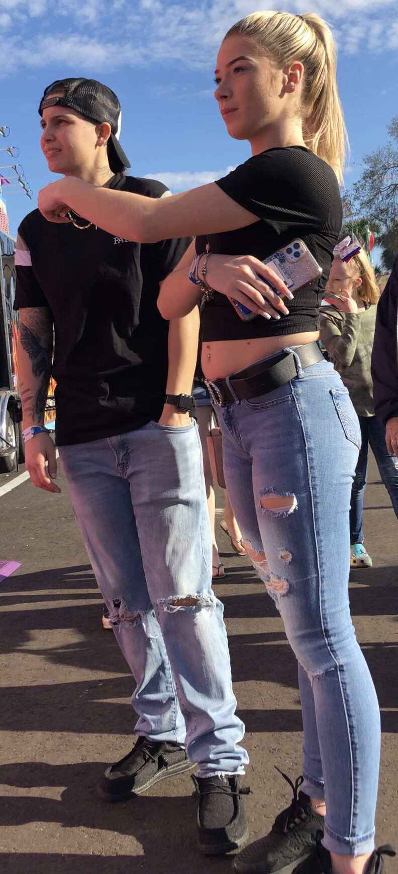 Sexy blonde lesbian in tight jeans - Tight Jeans - Forum