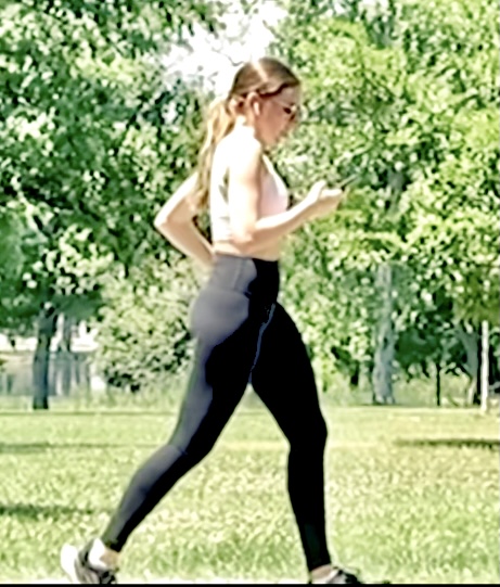 Lulu lemon yoga pants and white sports bra on a jog - Spandex, Leggings & Yoga  Pants - Forum