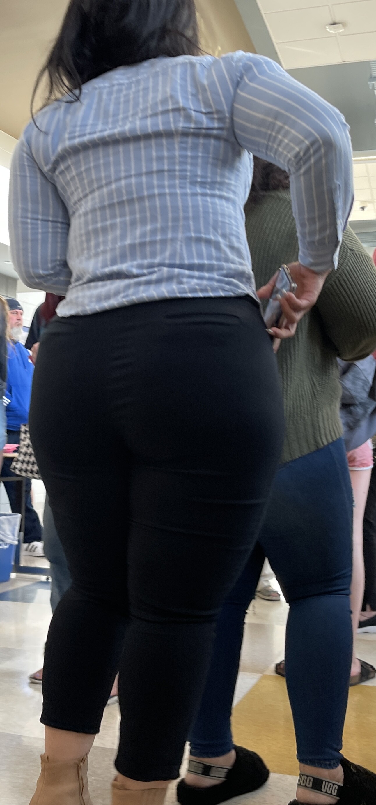 Monster Booty On a Beauty! - Tight Jeans - Forum