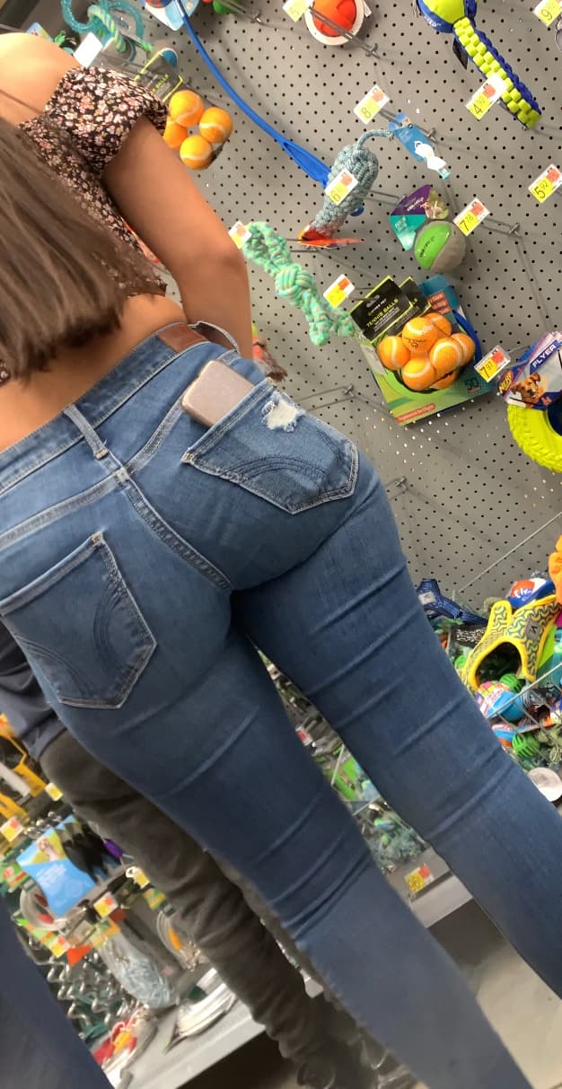 Latina Tight Jeans Teen Shopping With Her Mom - Forum
