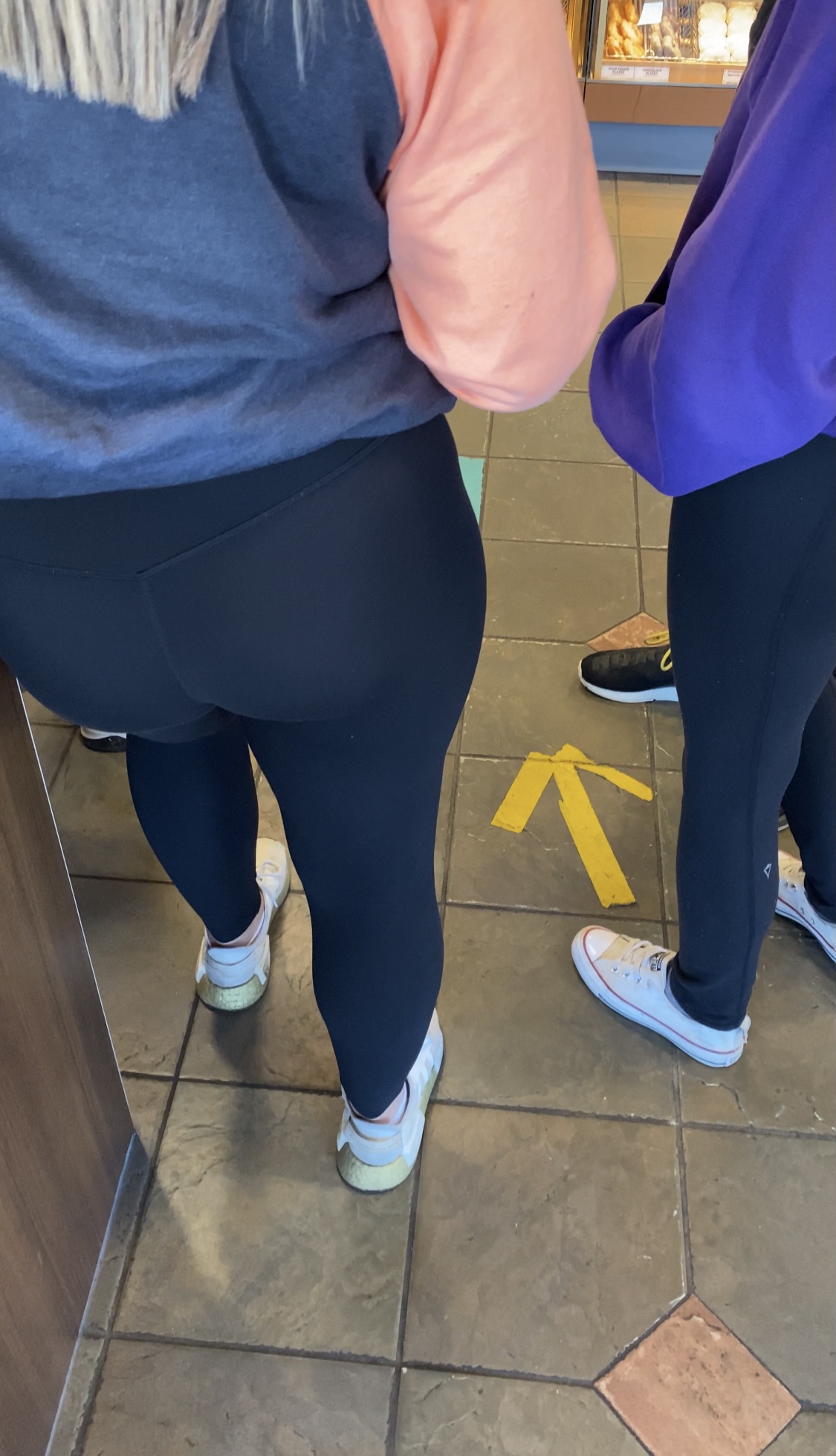 Teen bending over - Spandex, Leggings & Yoga Pants - Forum