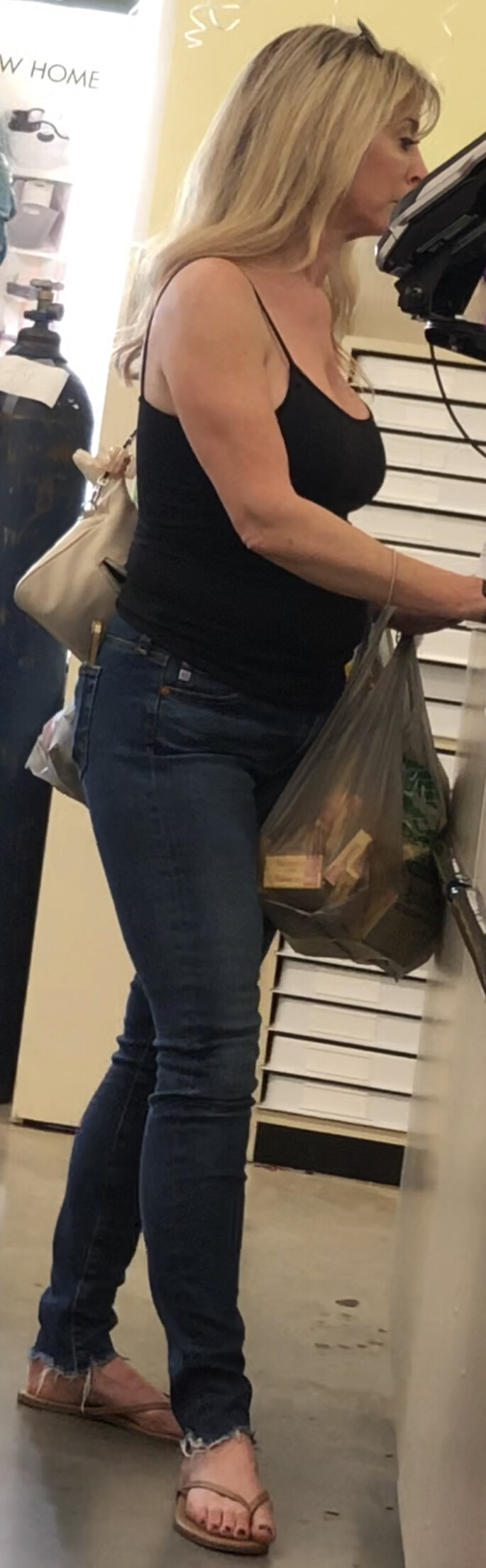 Nina Hartley look a like plus some leggings - Tight Jeans - Forum