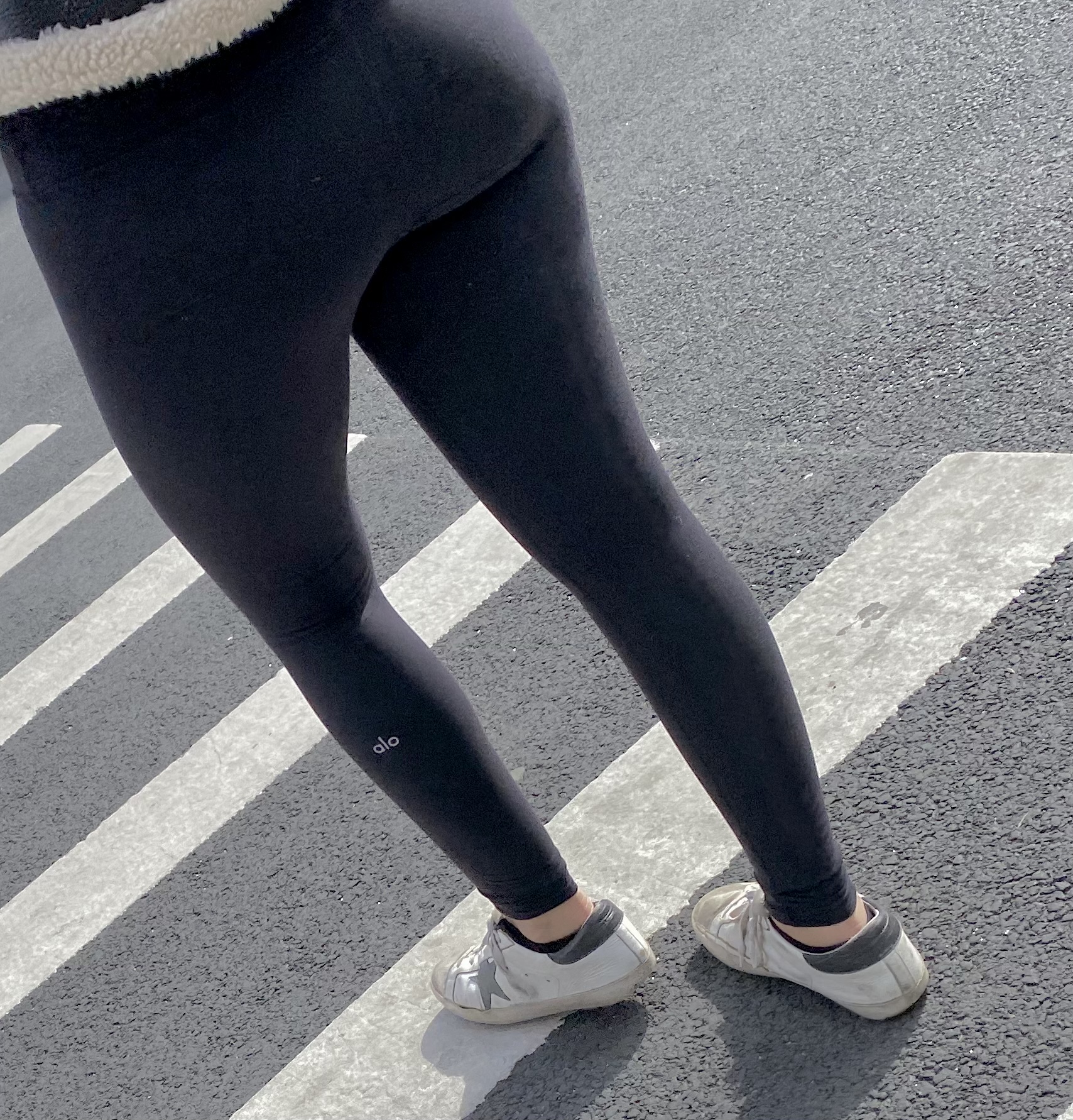 Amazing white girl with tight ass in black lulu lemons (HD) - Spandex,  Leggings & Yoga Pants - Forum