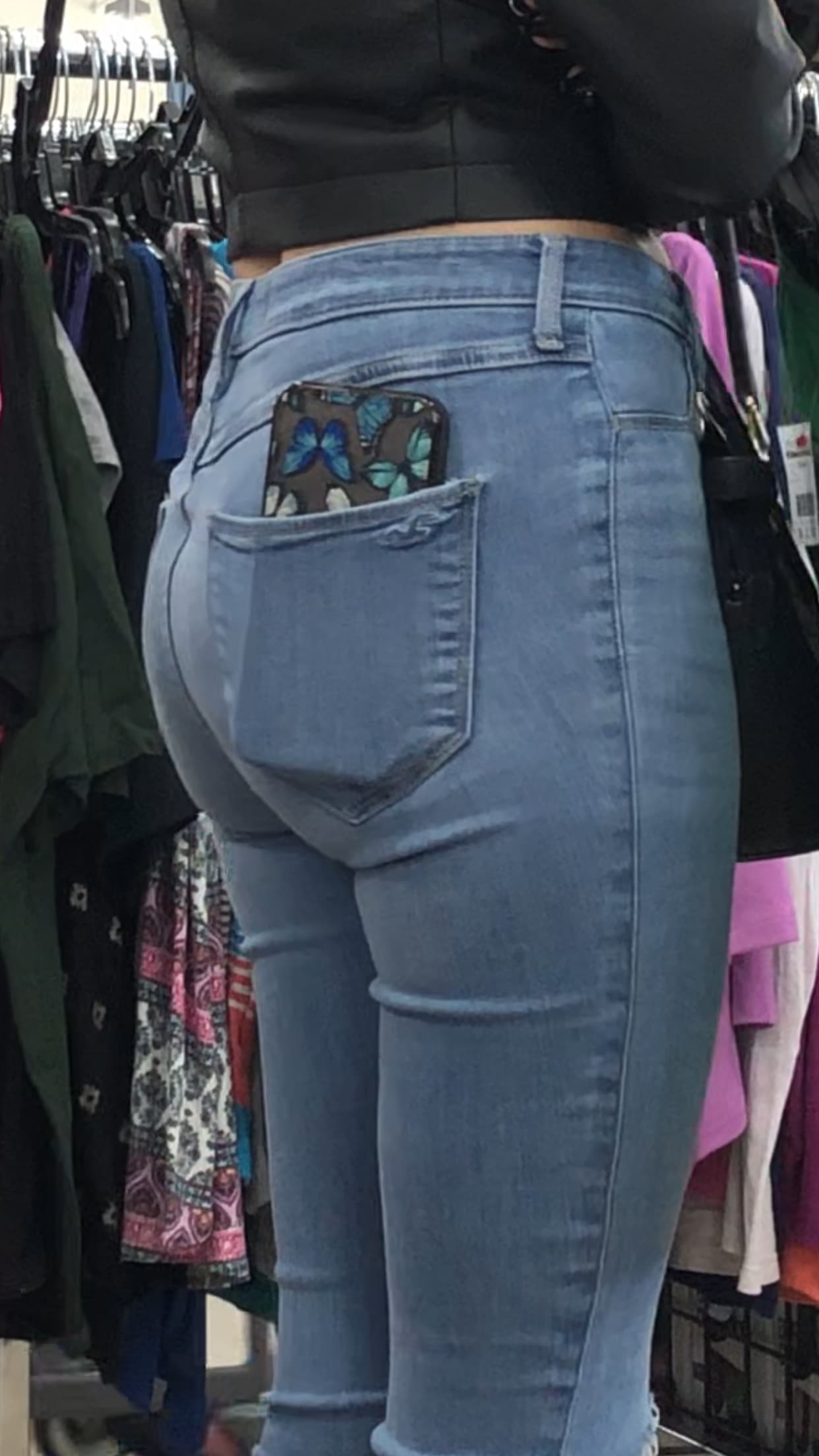 Blonde in tight jeans and boots at the thrift - Tight Jeans - Forum