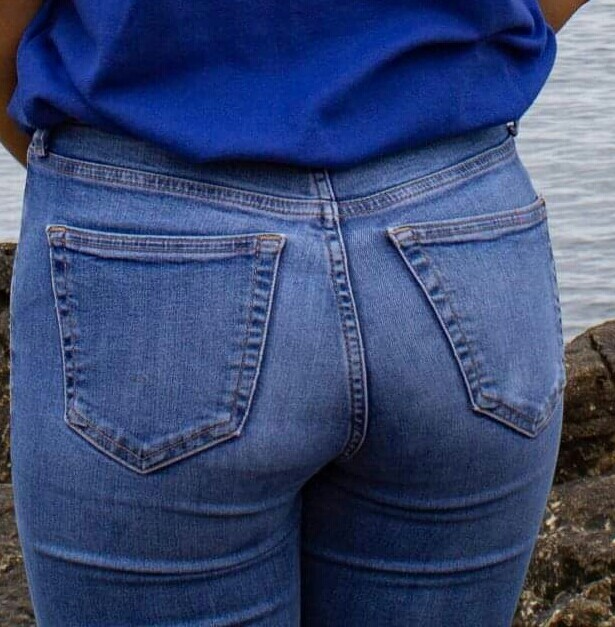 Jeans asses out and about today - Tight Jeans - Forum