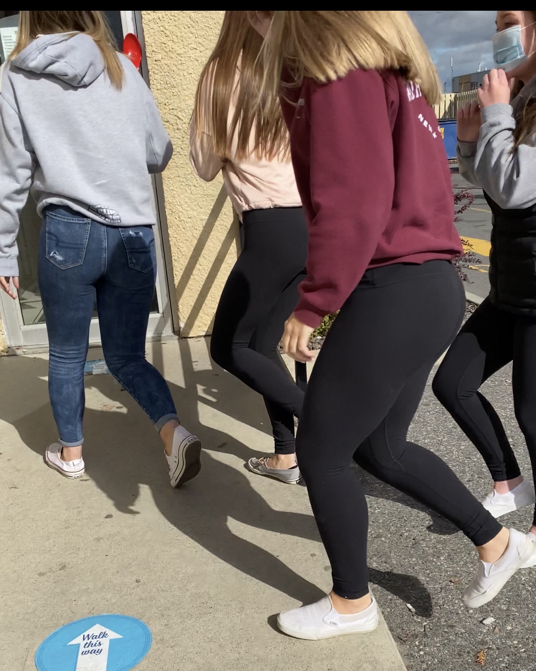 Candid teens in leggings