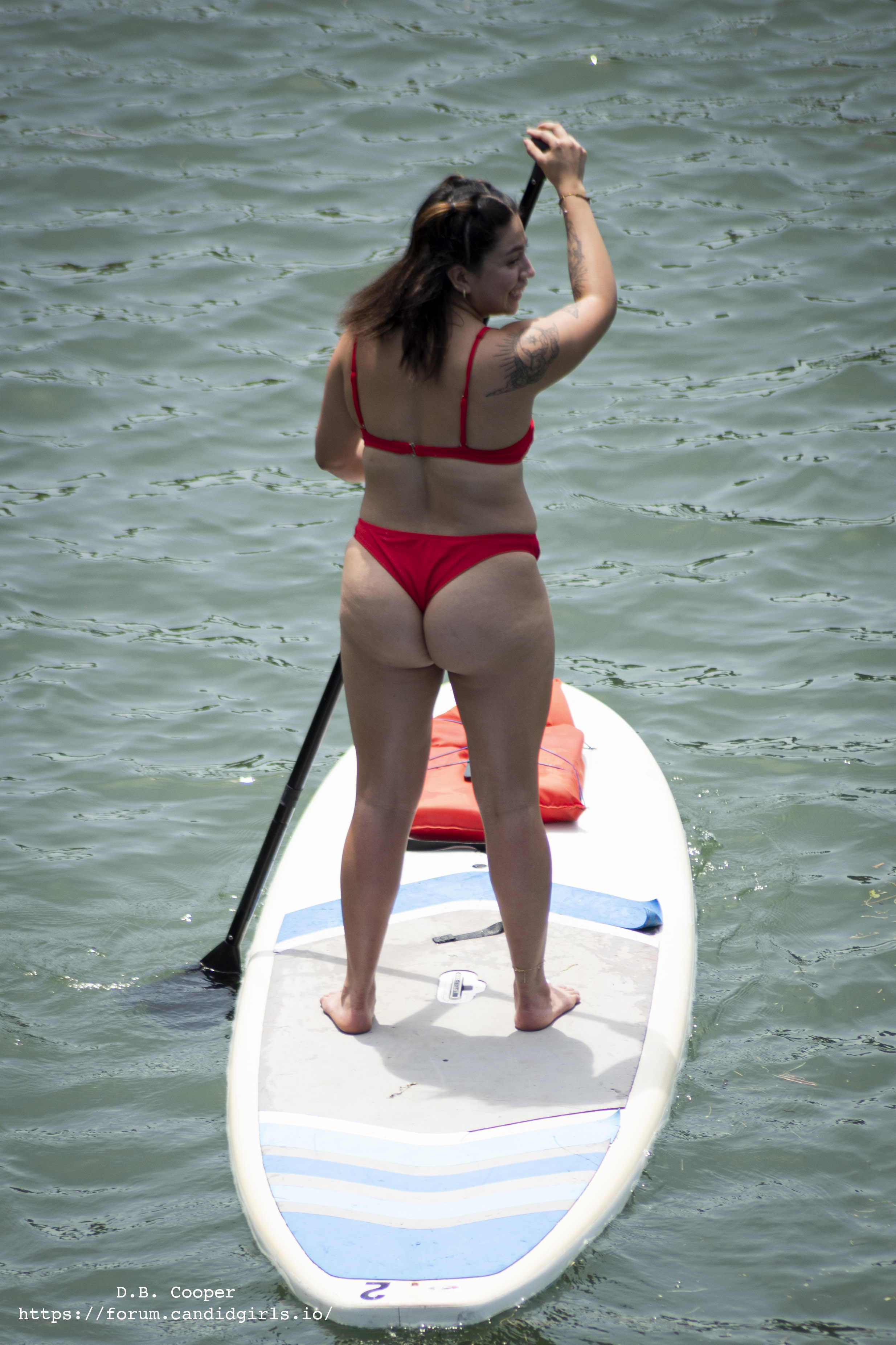 Caught by thick Latina in thong bikini - Beach & Bikini - Forum