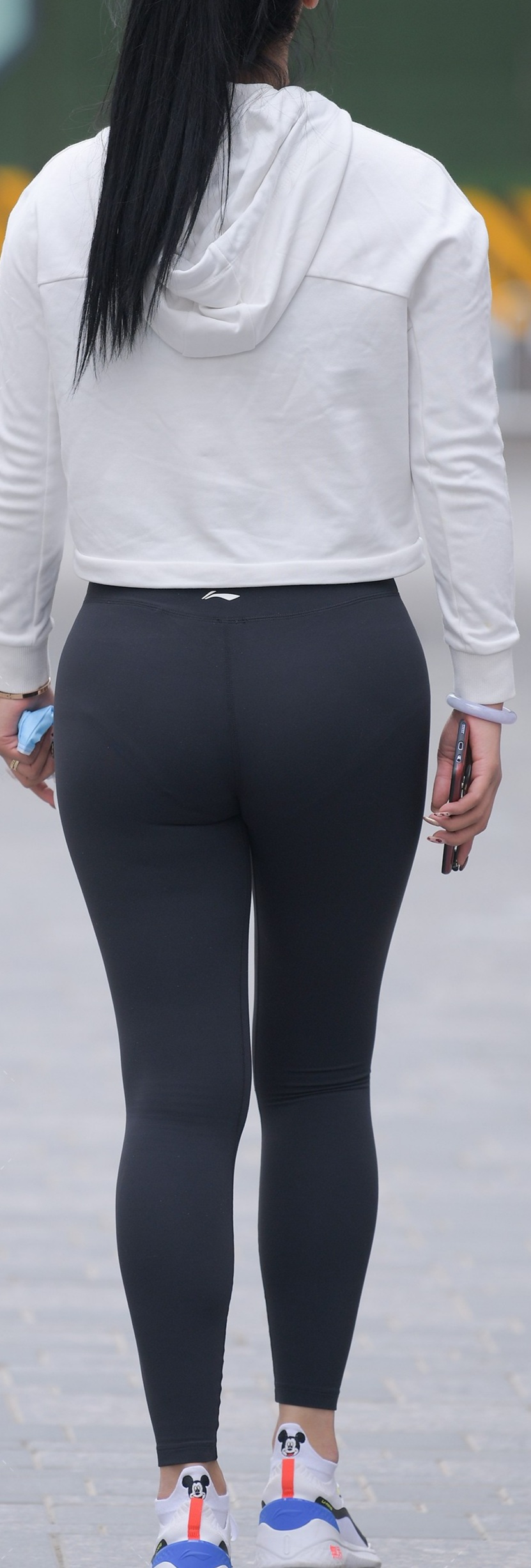 Decent booty with a cameltoe - Spandex, Leggings & Yoga Pants - Forum