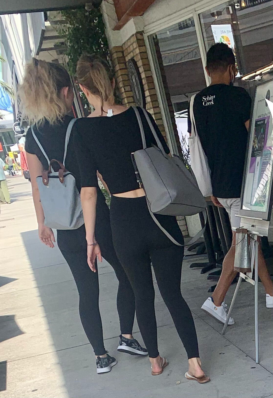 Twins both have a great ass - Spandex, Leggings & Yoga Pants - Forum