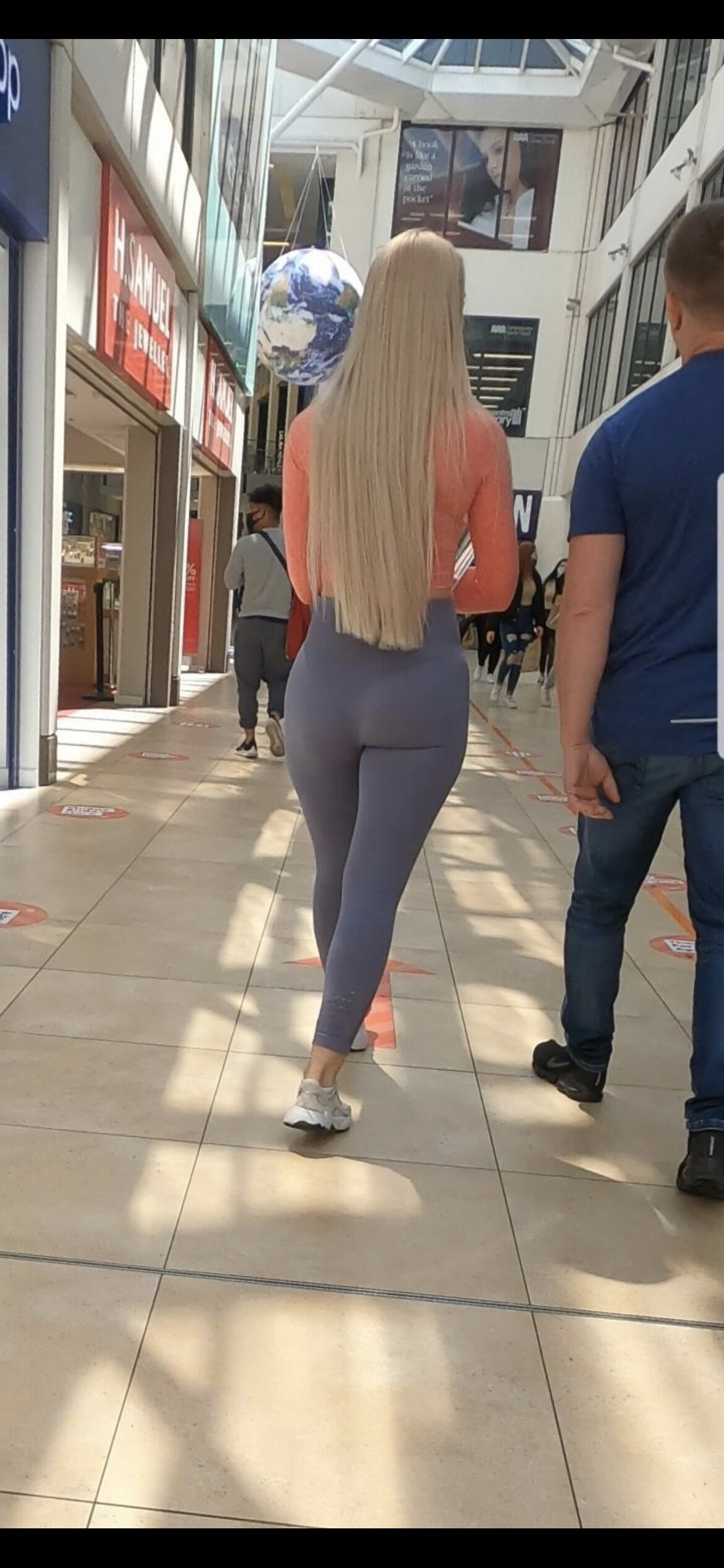 Blonde With Fatass In Lulu Spandex Leggings And Yoga Pants Forum 7978