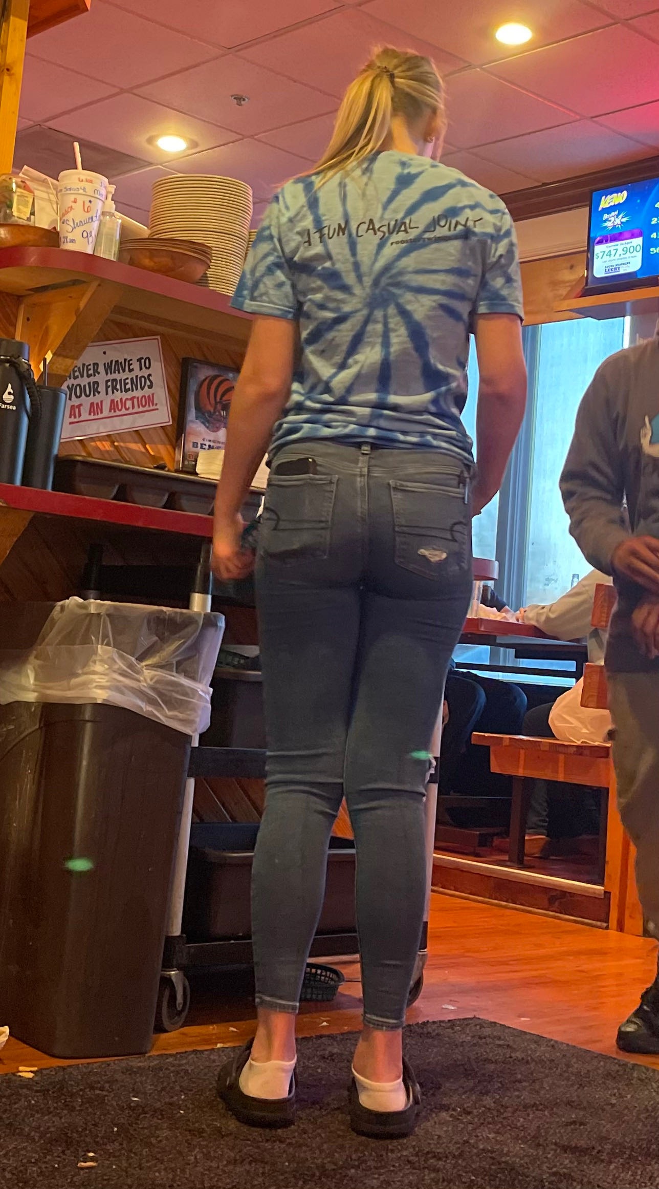 Teen In Jeans 🔥 - Tight Jeans - Forum