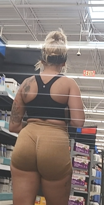 BLONDE PAWG WITH PUMPED UP BUBBLE (43)