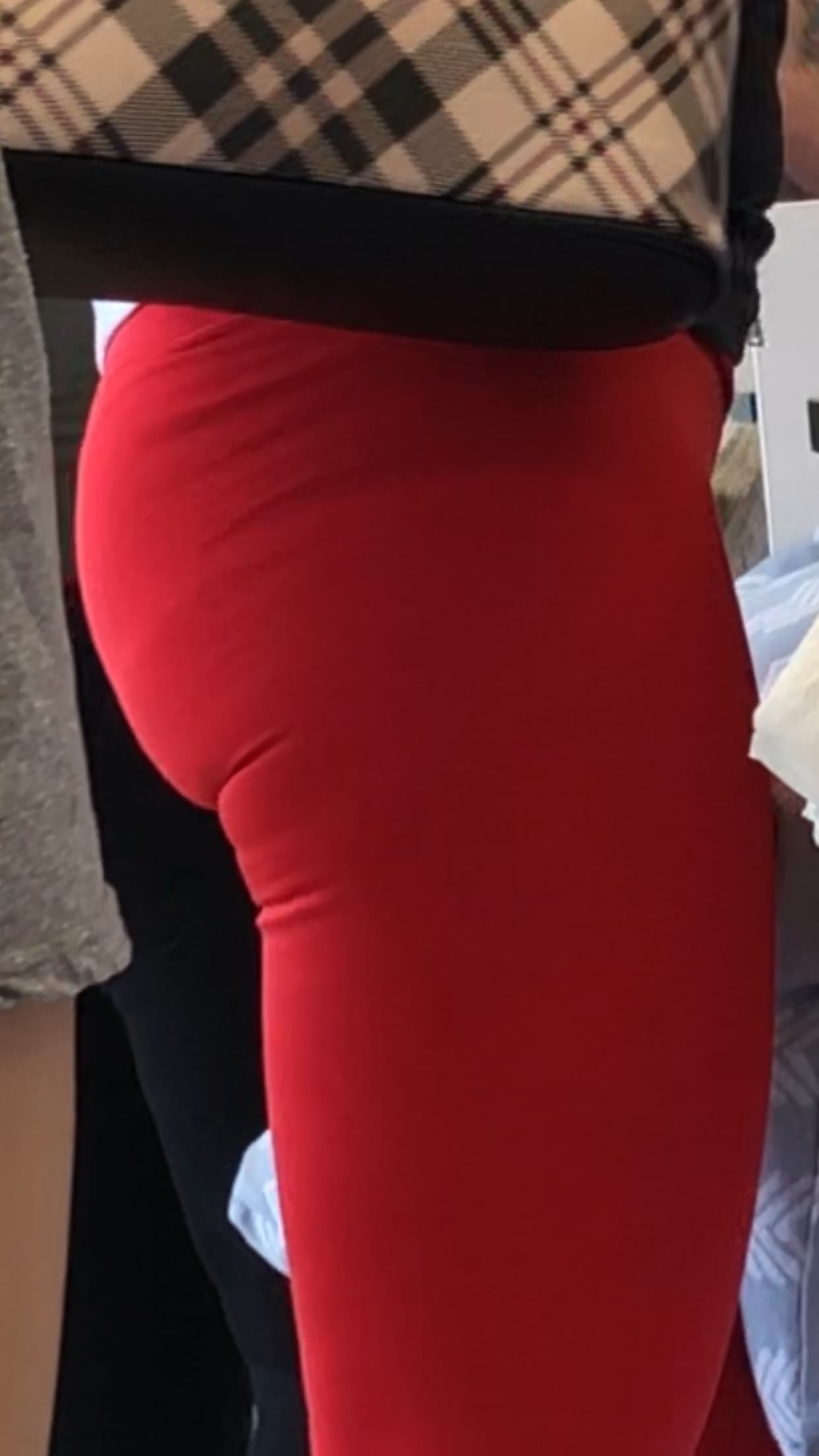 Fit busty milf in red flare leggings with hot progeny in shorts - Spandex,  Leggings & Yoga Pants - Forum