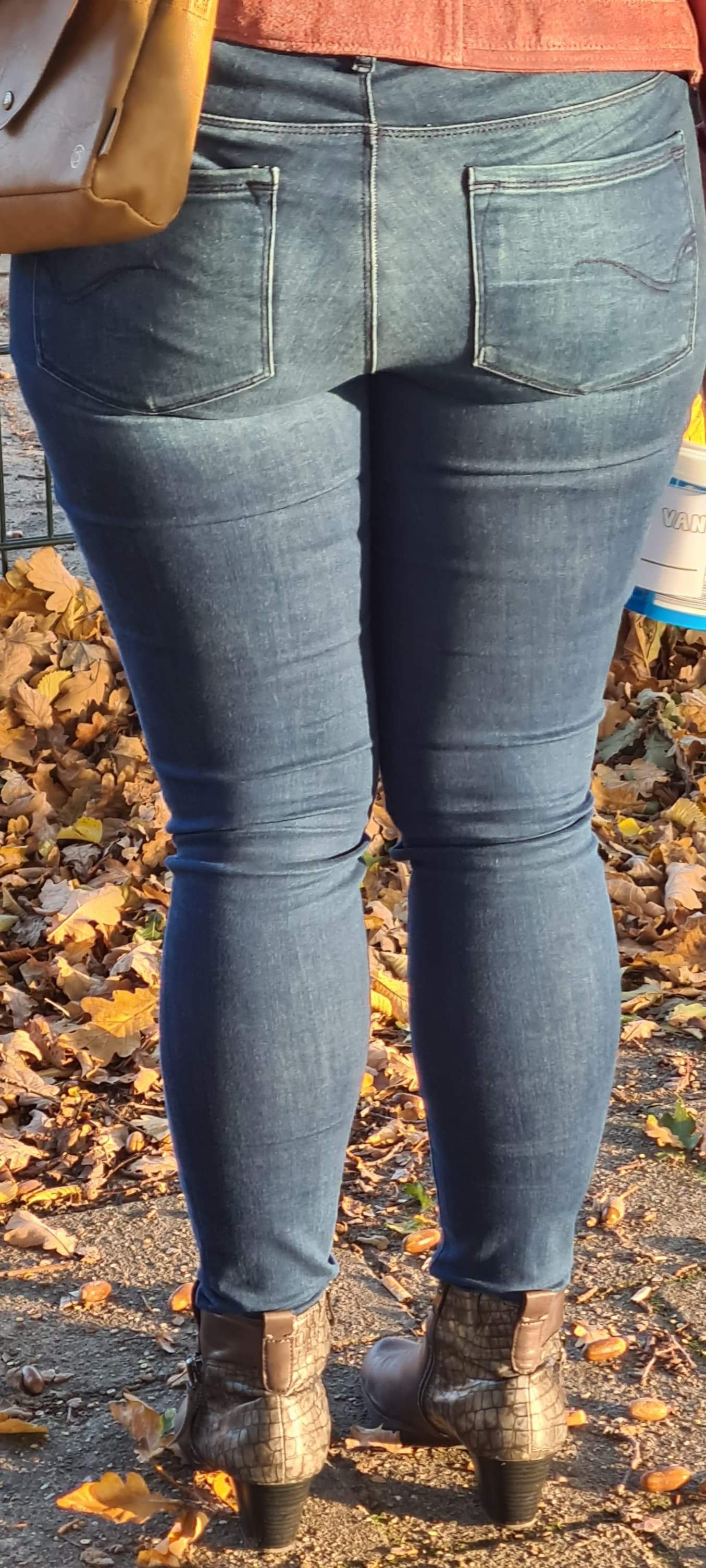 Autumn ass - Tight Jeans - Forum