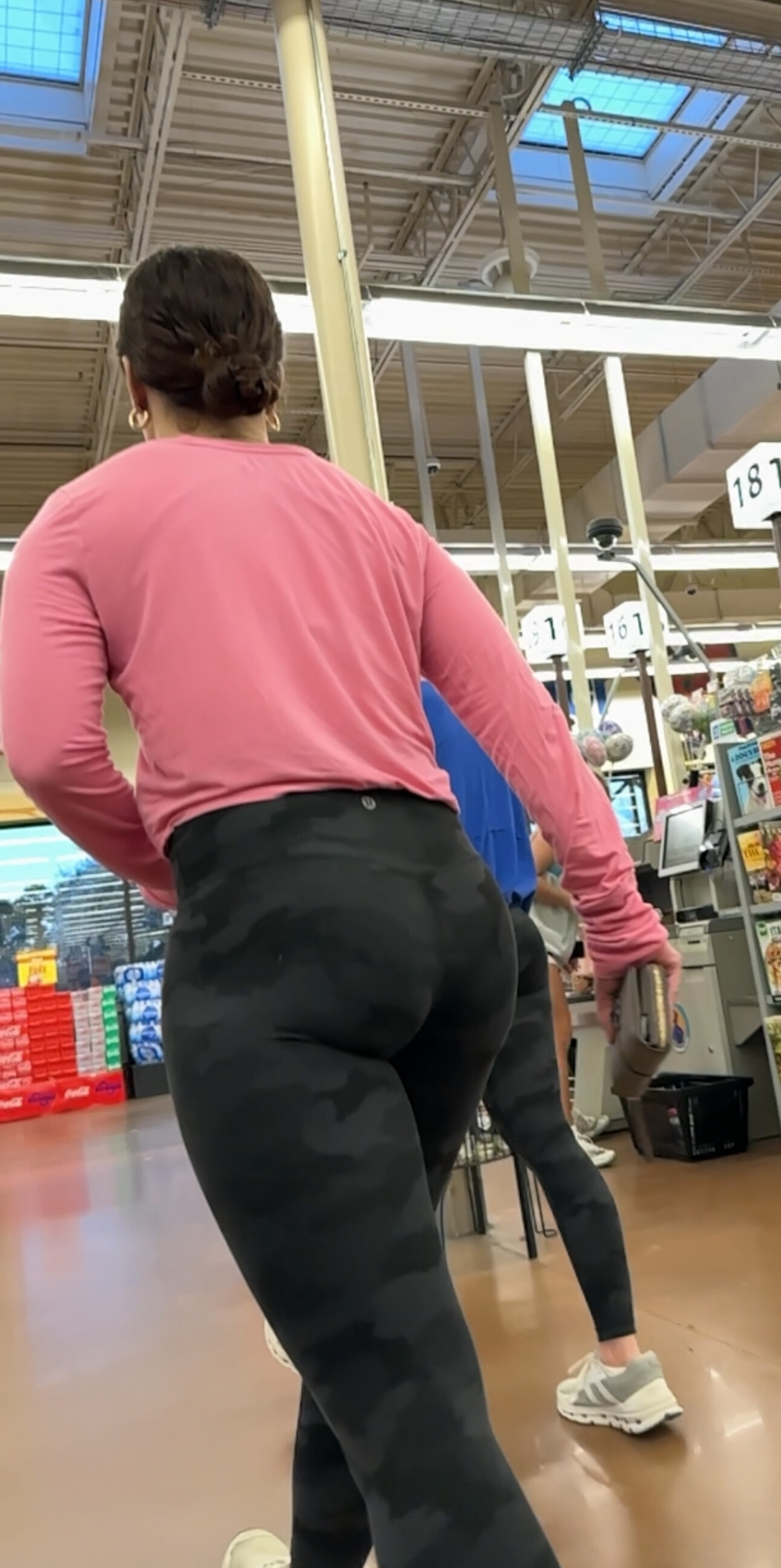 Twin Bubble Butt Sisters Lulu at Grocery Store - Spandex, Leggings & Yoga  Pants - Forum