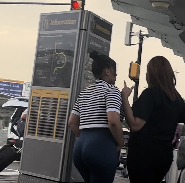 Juicy thick Latina in leggings (OC) - Spandex, Leggings & Yoga Pants ...