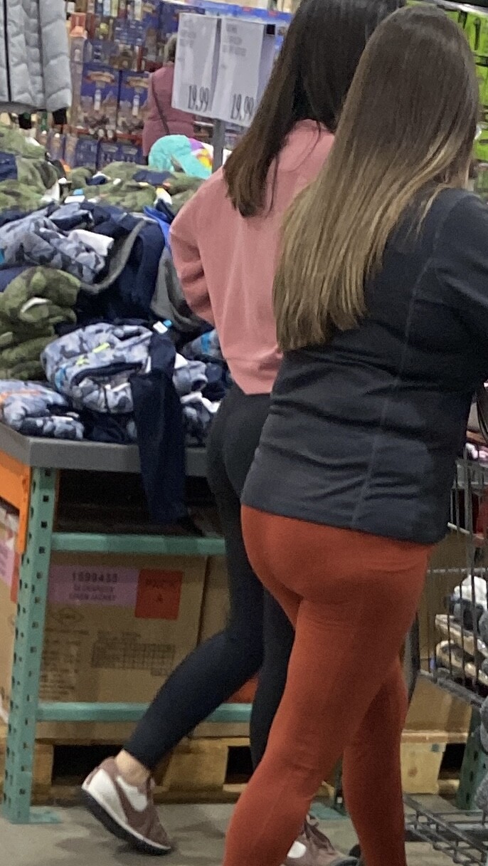 girls in leggins at costco Spandex, Leggings & Yoga Pants Forum