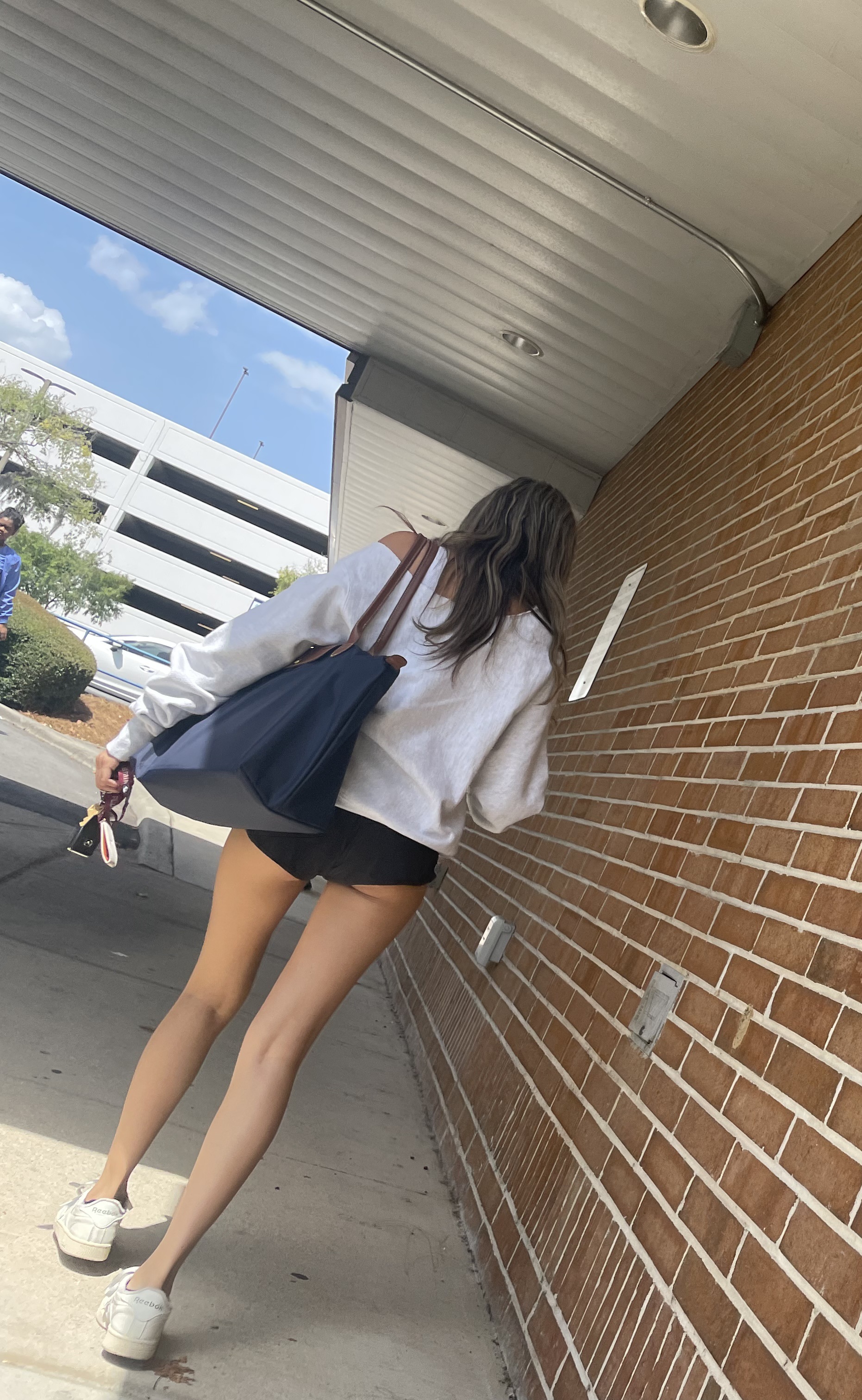 Tight College Classmate With Underbutt Short Shorts And Volleyball Forum 3324