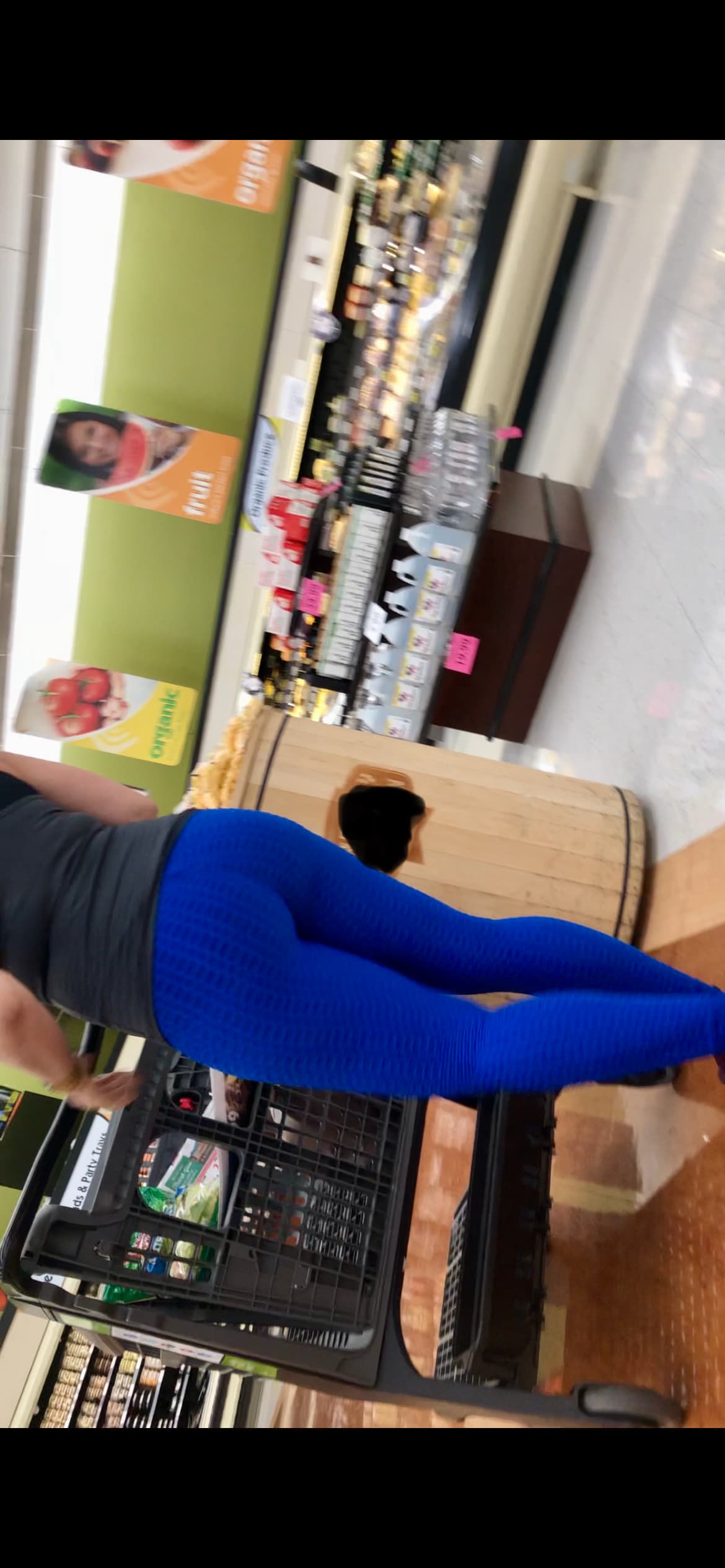 Super Sexy MIlF in tight leggings - Spandex, Leggings & Yoga Pants - Forum