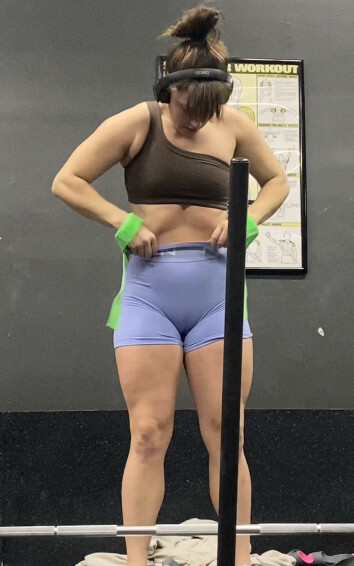 Nice ass gym girl with fat cameltoe - Spandex, Leggings & Yoga Pants - Forum