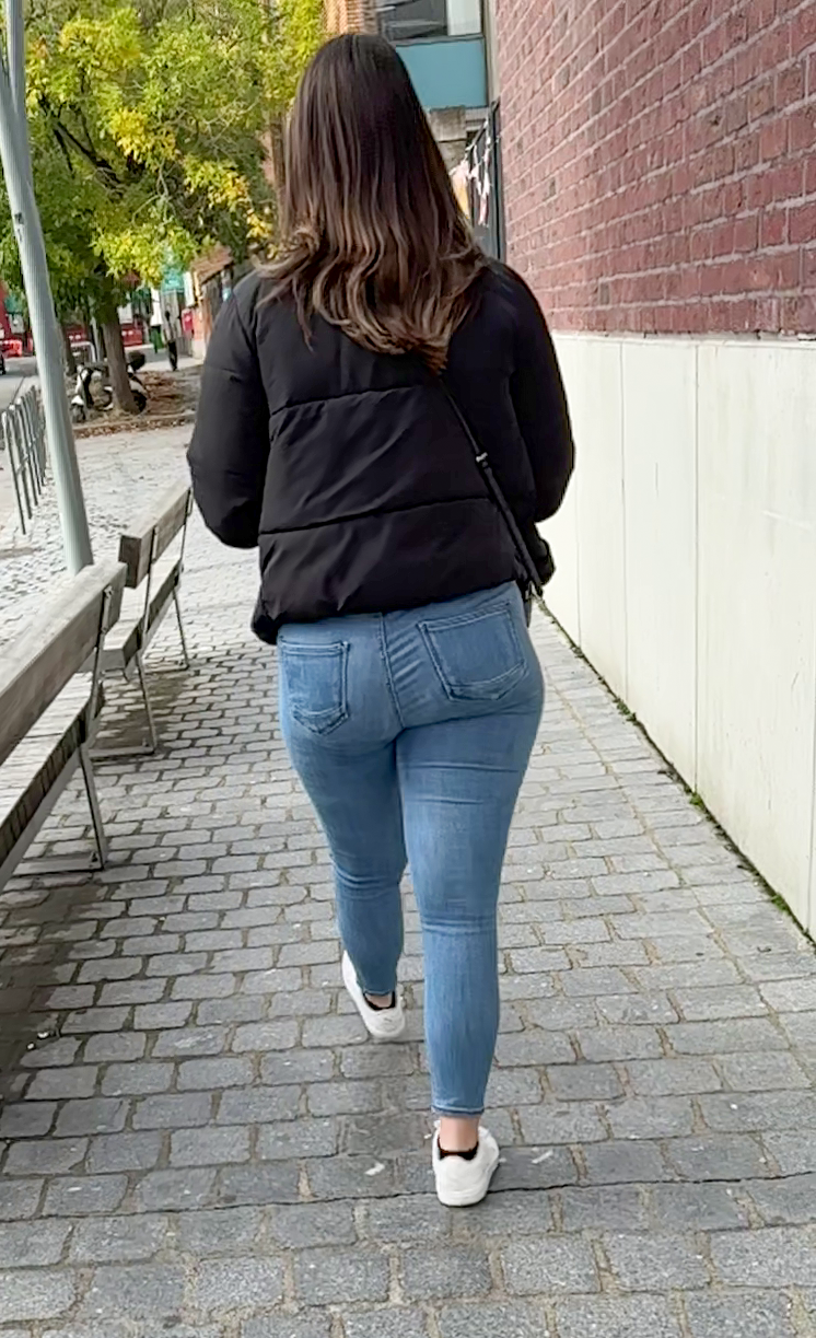 Pawg Milf in Tight Jeans PART 2 - Tight Jeans - Forum