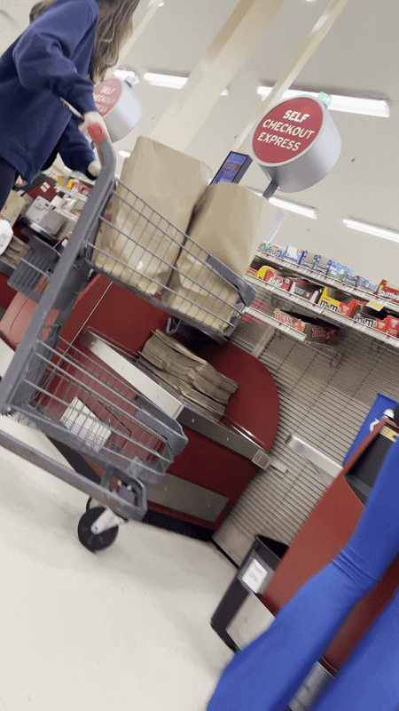 blueleggingshottiegroceryshopping1