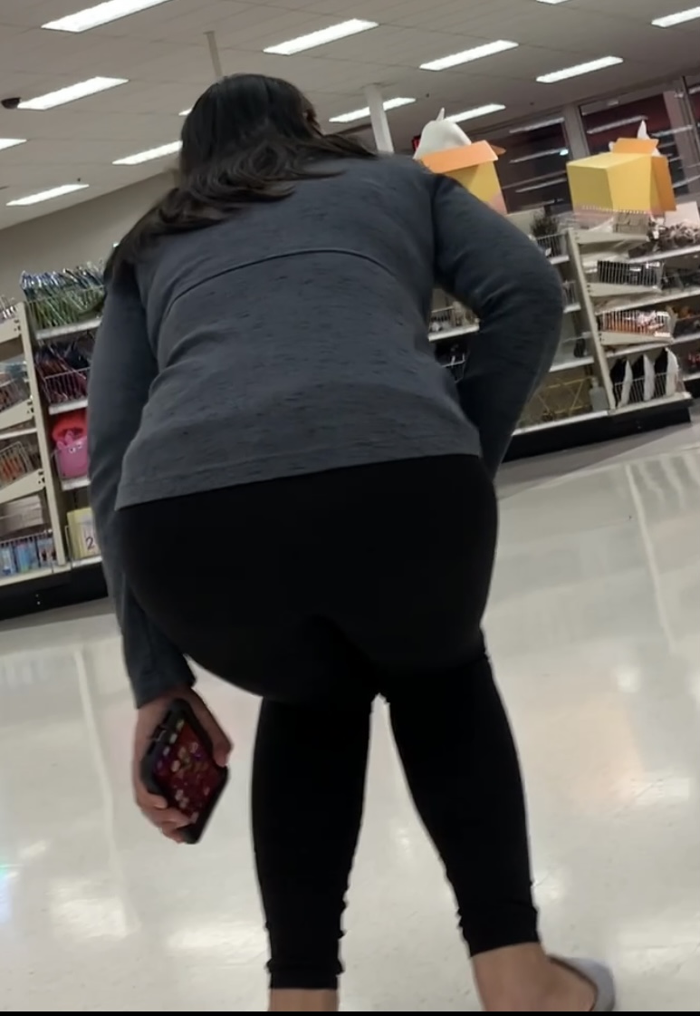 Asian milf with pretty thick booty at Target - Spandex, Leggings & Yoga  Pants - Forum