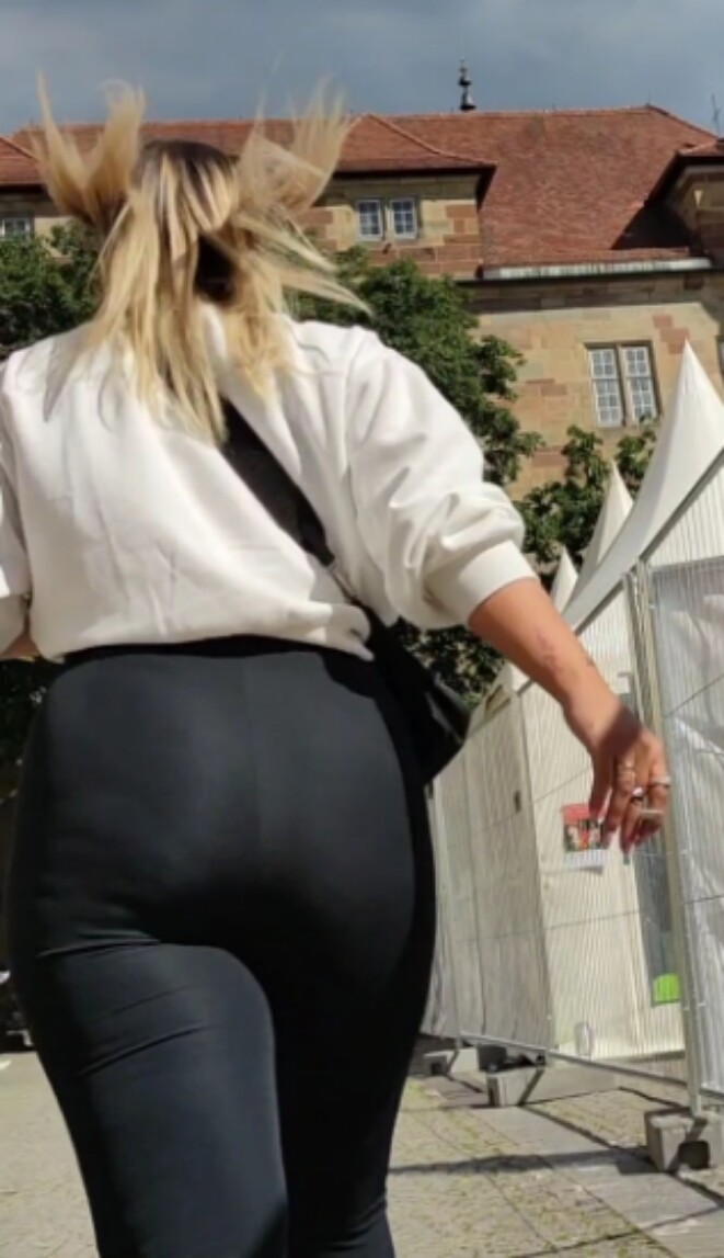 Pawg Being Told By Stranger Spandex Leggings And Yoga Pants Forum