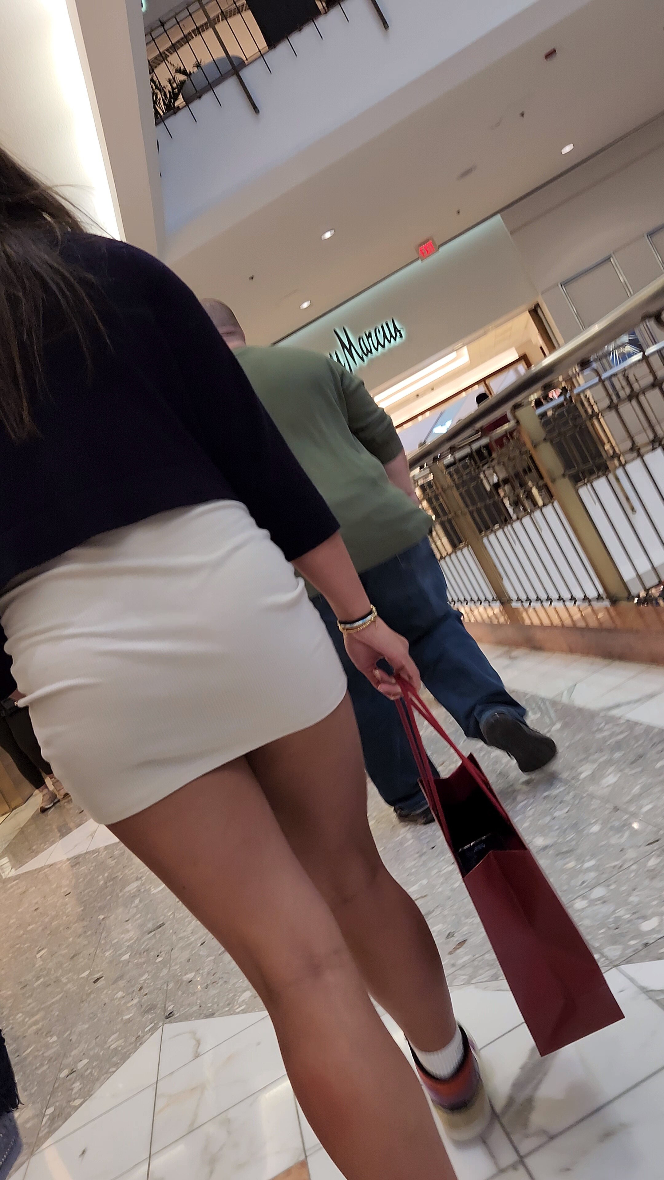 Thicc ass latina in short dress - ass - Forum