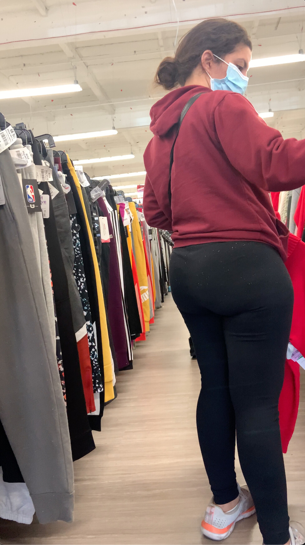 OC. Thick BBL latina. Side and back angles 🥵 - Tight Jeans - Forum