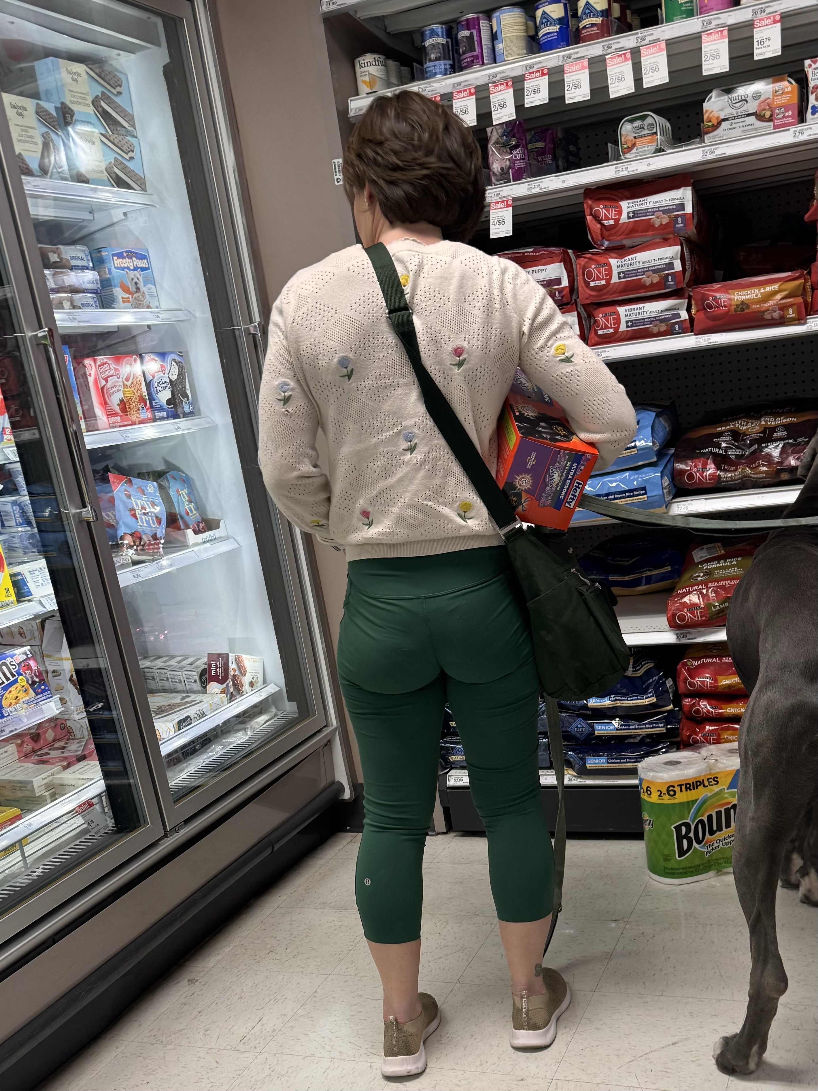 Thick booty MILF in green lululemon leggings [OC] - Spandex, Leggings &  Yoga Pants - Forum