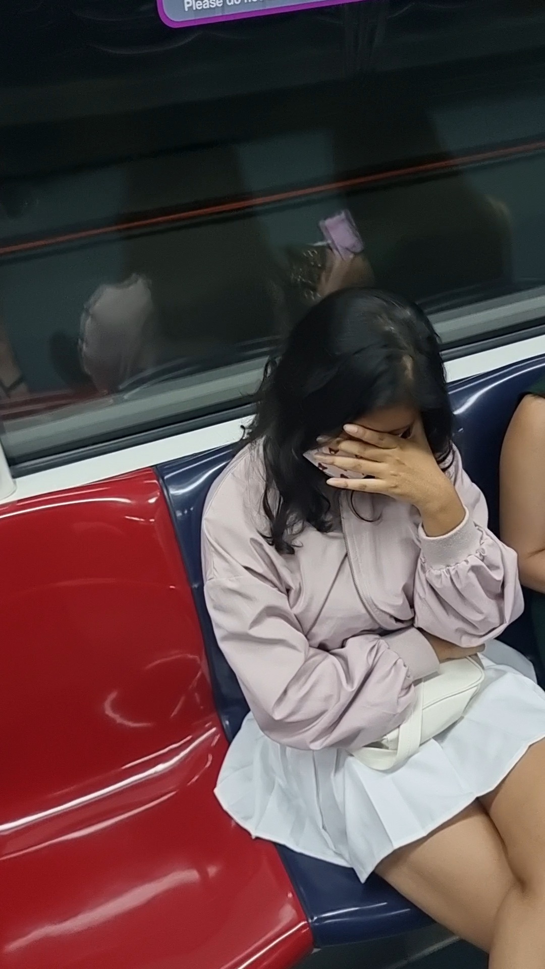 Thicc asian girl with huge tits on the train - boobs - Forum