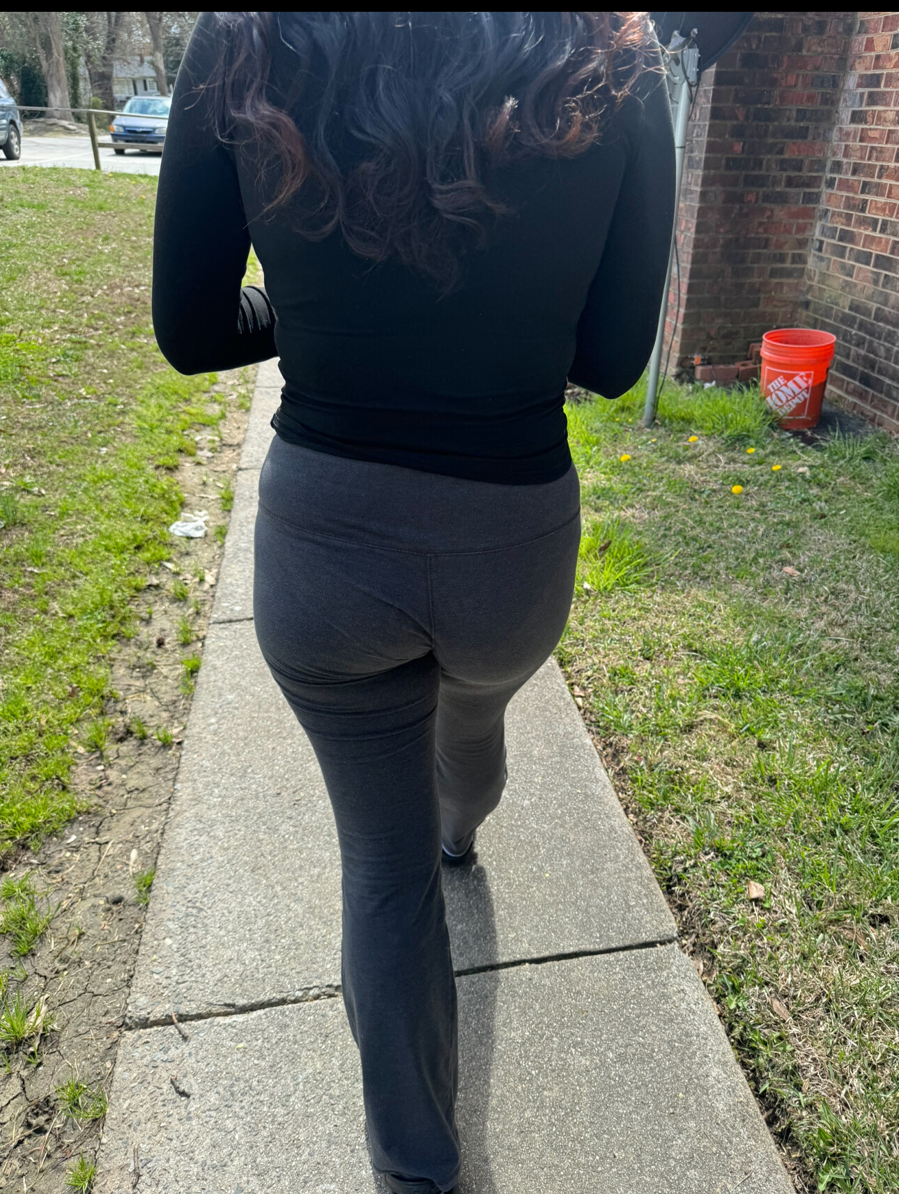 Mind blowing Slim thick Latina in leggings 🤯🤯 - Spandex, Leggings & Yoga  Pants - Forum