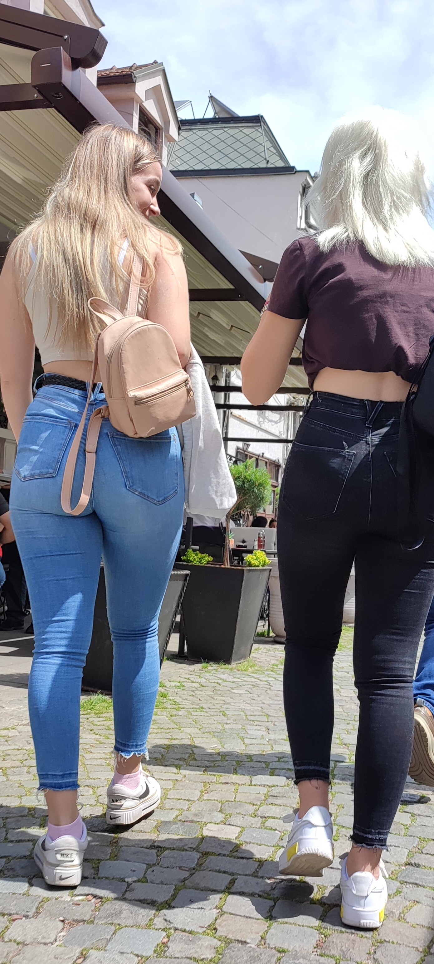 Blonde Ass In Tight Jeans 🍑🍑 Tight Jeans Forum