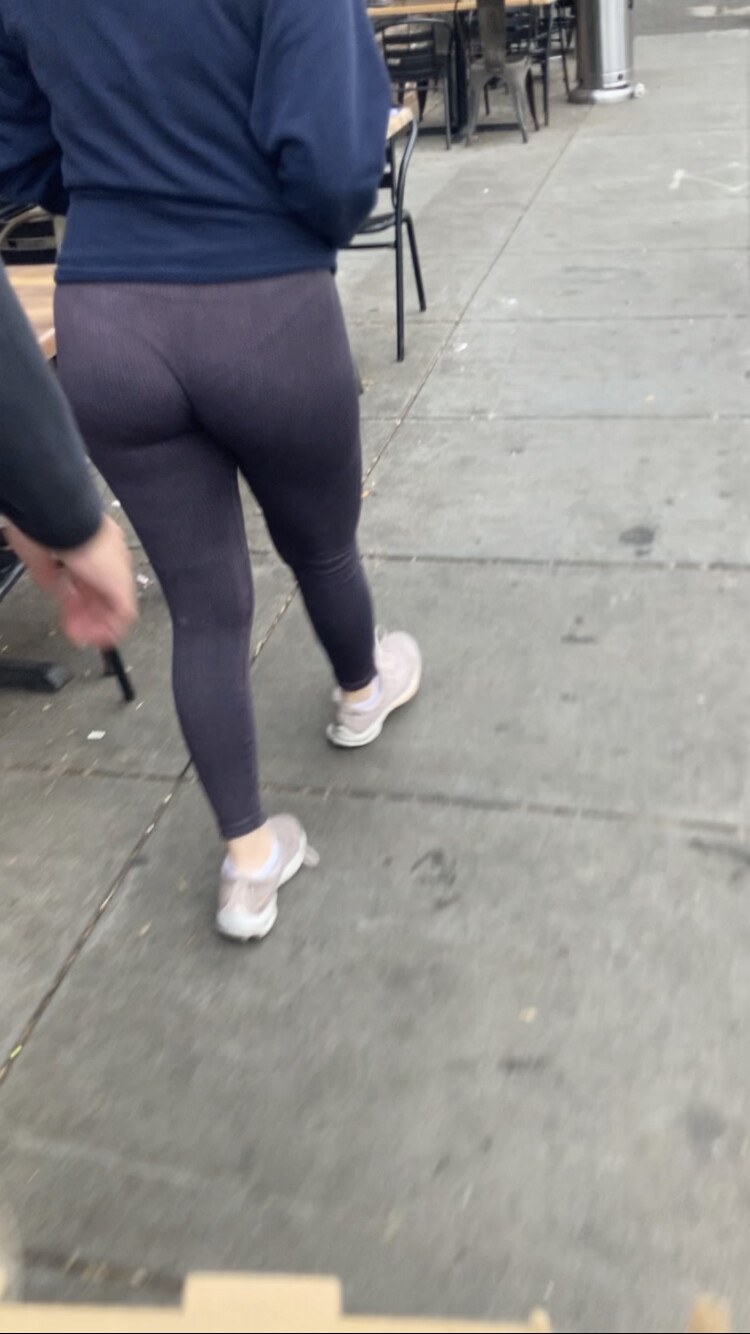 PAWG with VPL and a BF Spandex, Leggings & Yoga Pants Forum