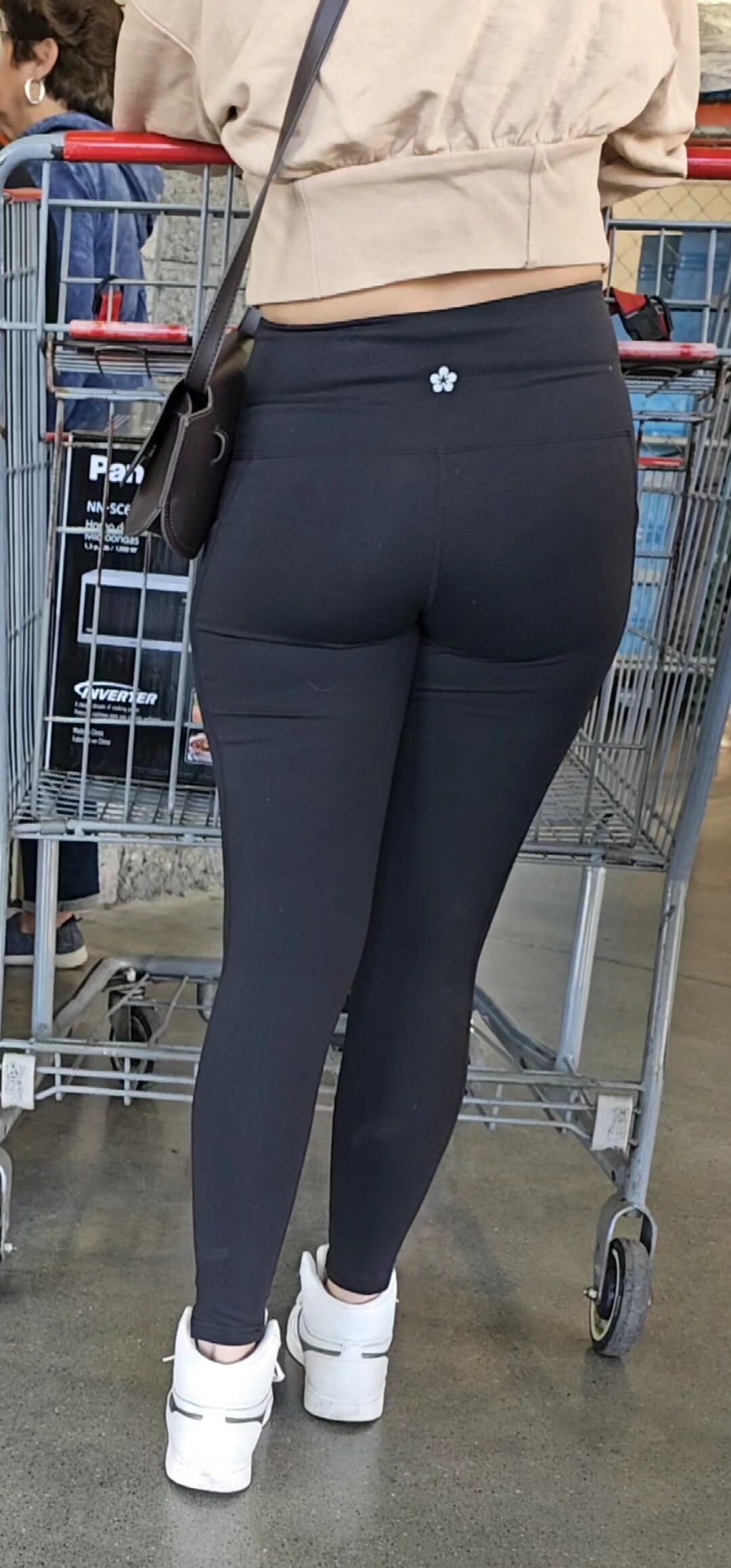 Ass in costco Spandex, Leggings & Yoga Pants Forum