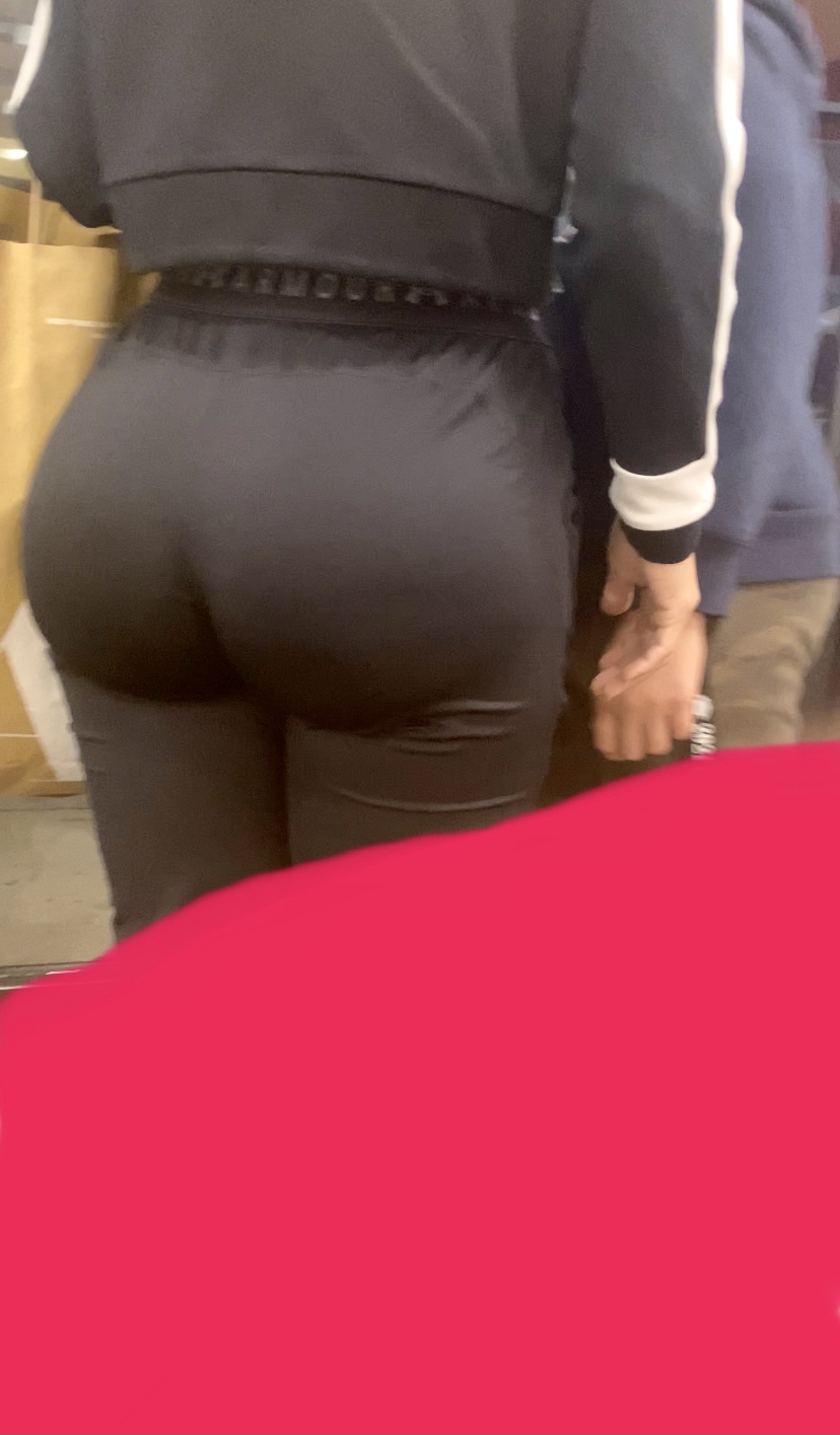 Big booty Latina in tight pants - Spandex, Leggings & Yoga Pants - Forum