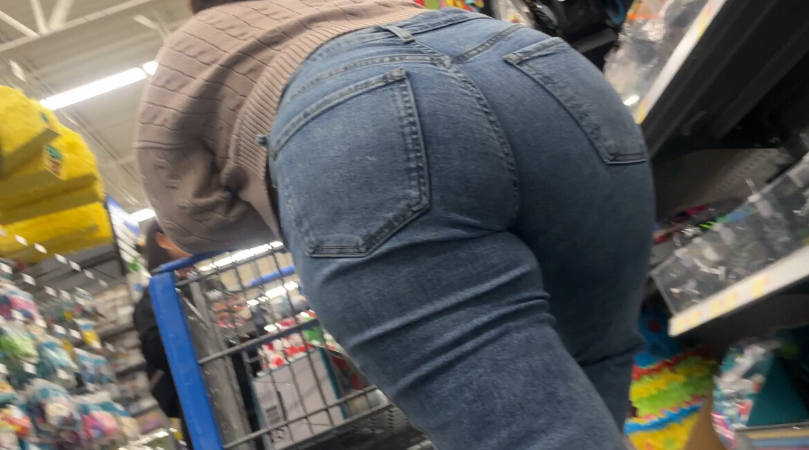 Fat Latina Ass In Jeans Bent Over (+bonus) - Tight Jeans - Forum