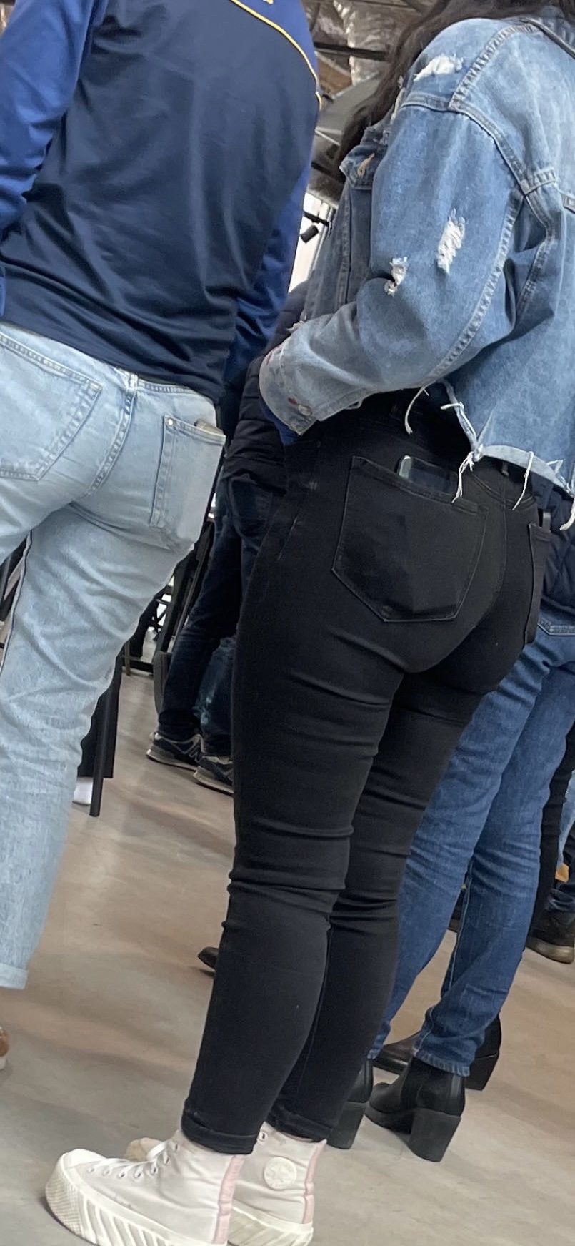 Perfect ass in a tight jean - Tight Jeans - Forum