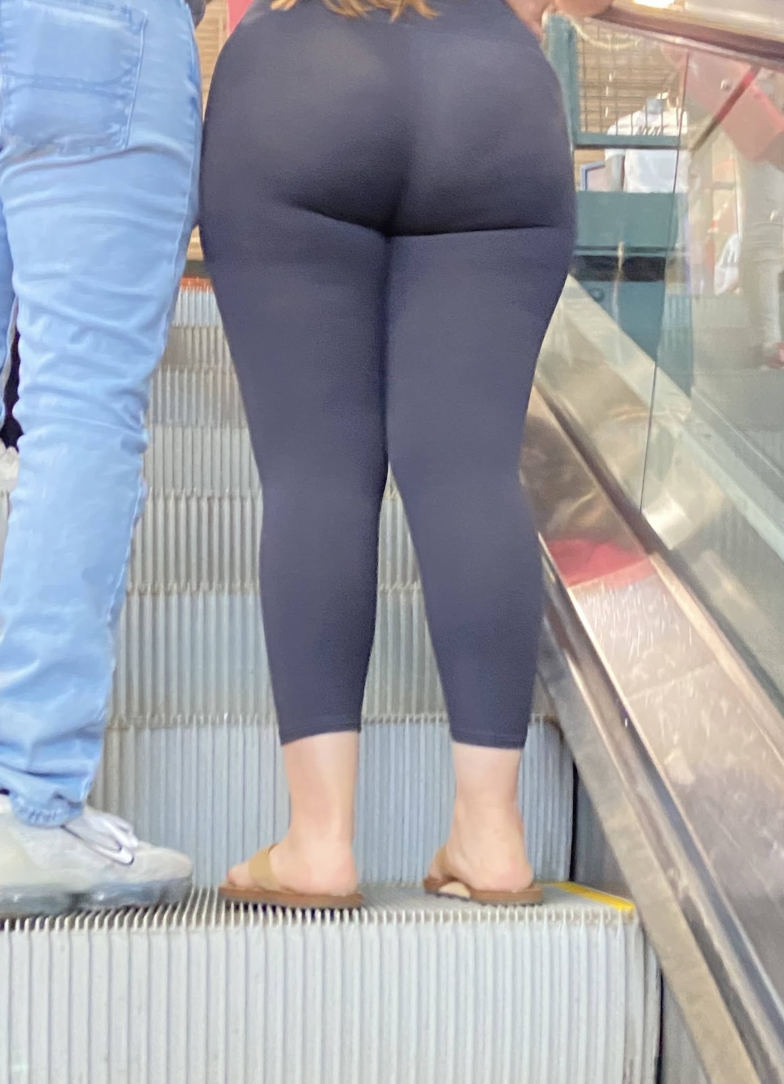 PAWG SPANDEX/ SANDALS HUGE ASSS - Forum