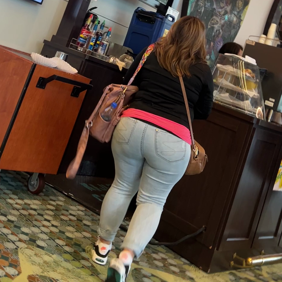 Thick PAWG BBW in jeans with VPL - Tight Jeans - Forum