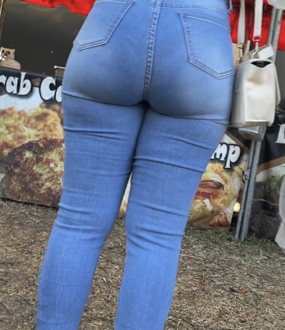 Insane Ebony Ass Oc Tight Jeans Forum