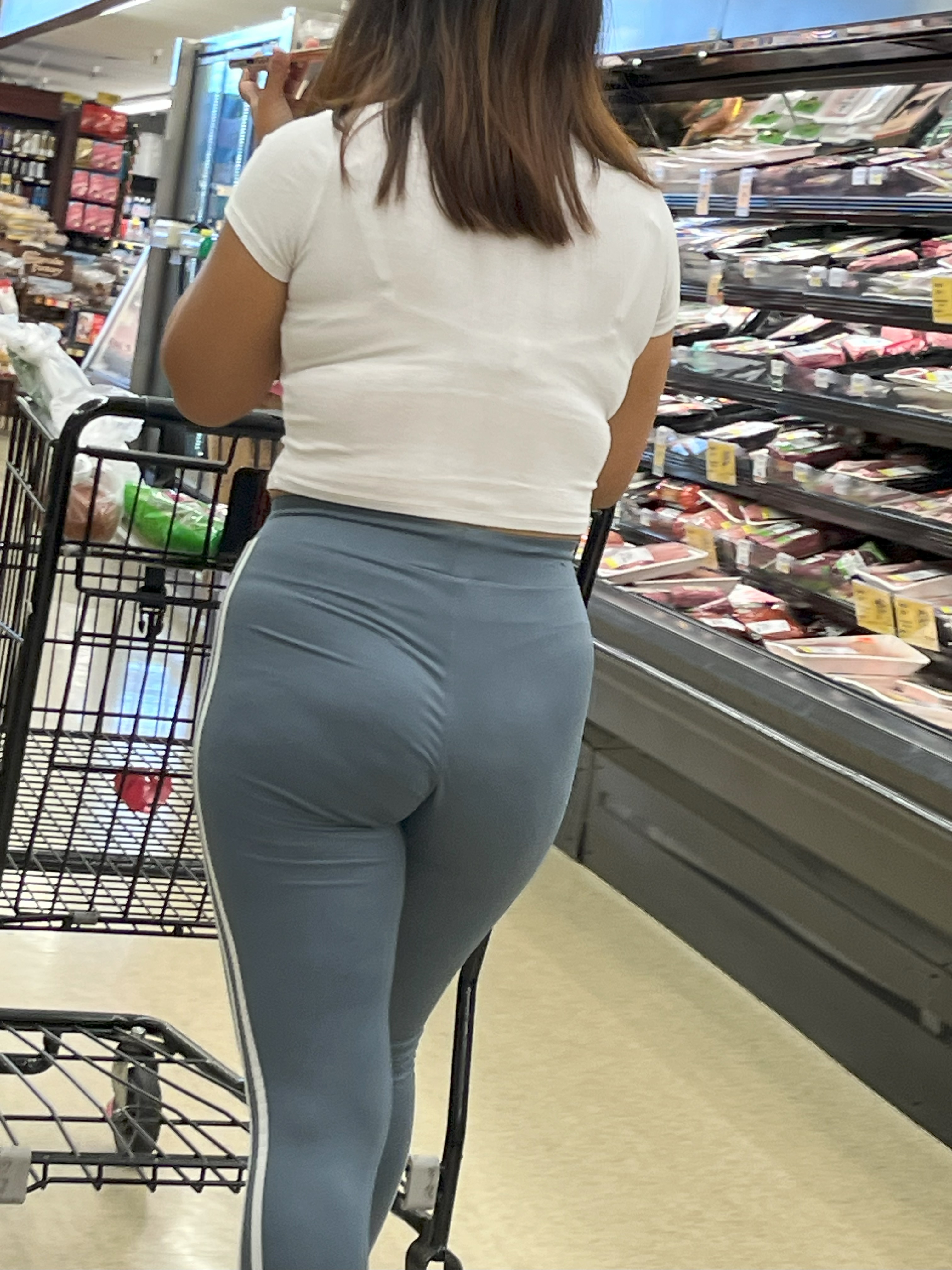 extremely tight leggings, huge thig - OpenDream